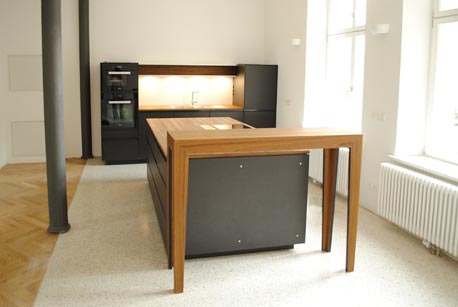 Küchenzeile und Kochinsel