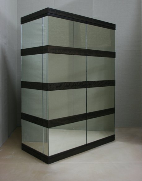 Kommode und Kleiderschrank